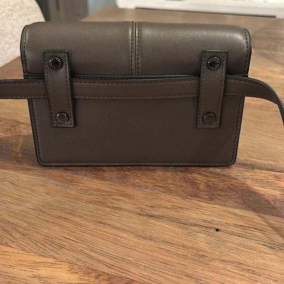 Lambert The Molly Vegan Leather Belt Bag or Crossbody - Picture 4 of 8